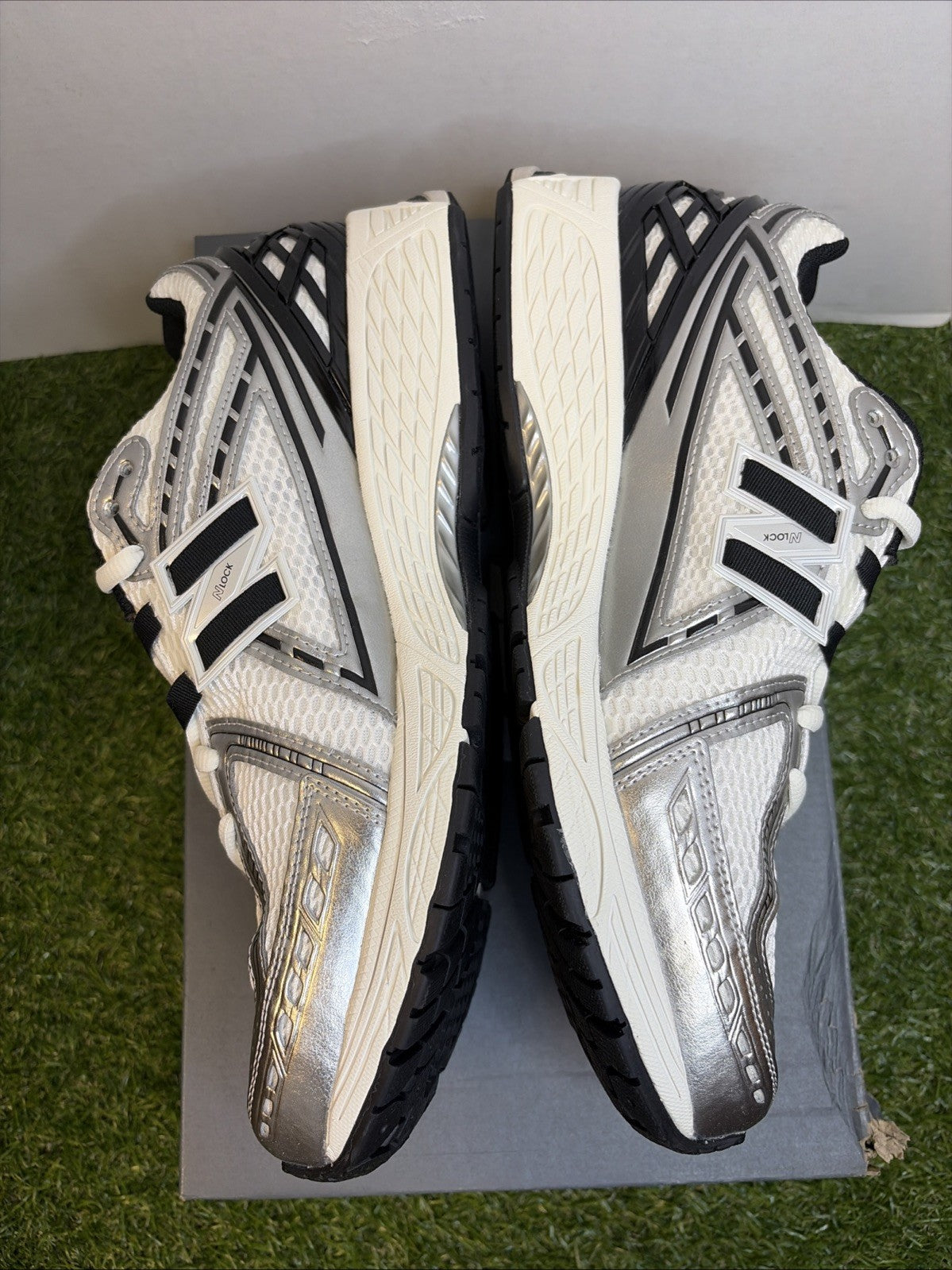 Size 13 - New Balance 740 Sea Salt Black Silver Metallic2
