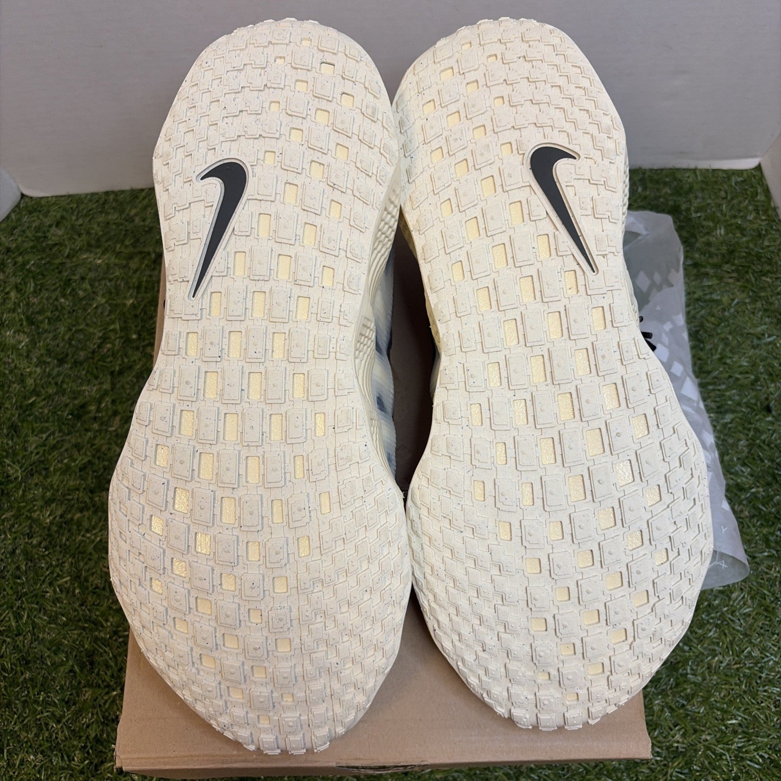 Size 11 - Nike Ava Rover Black Muslin4