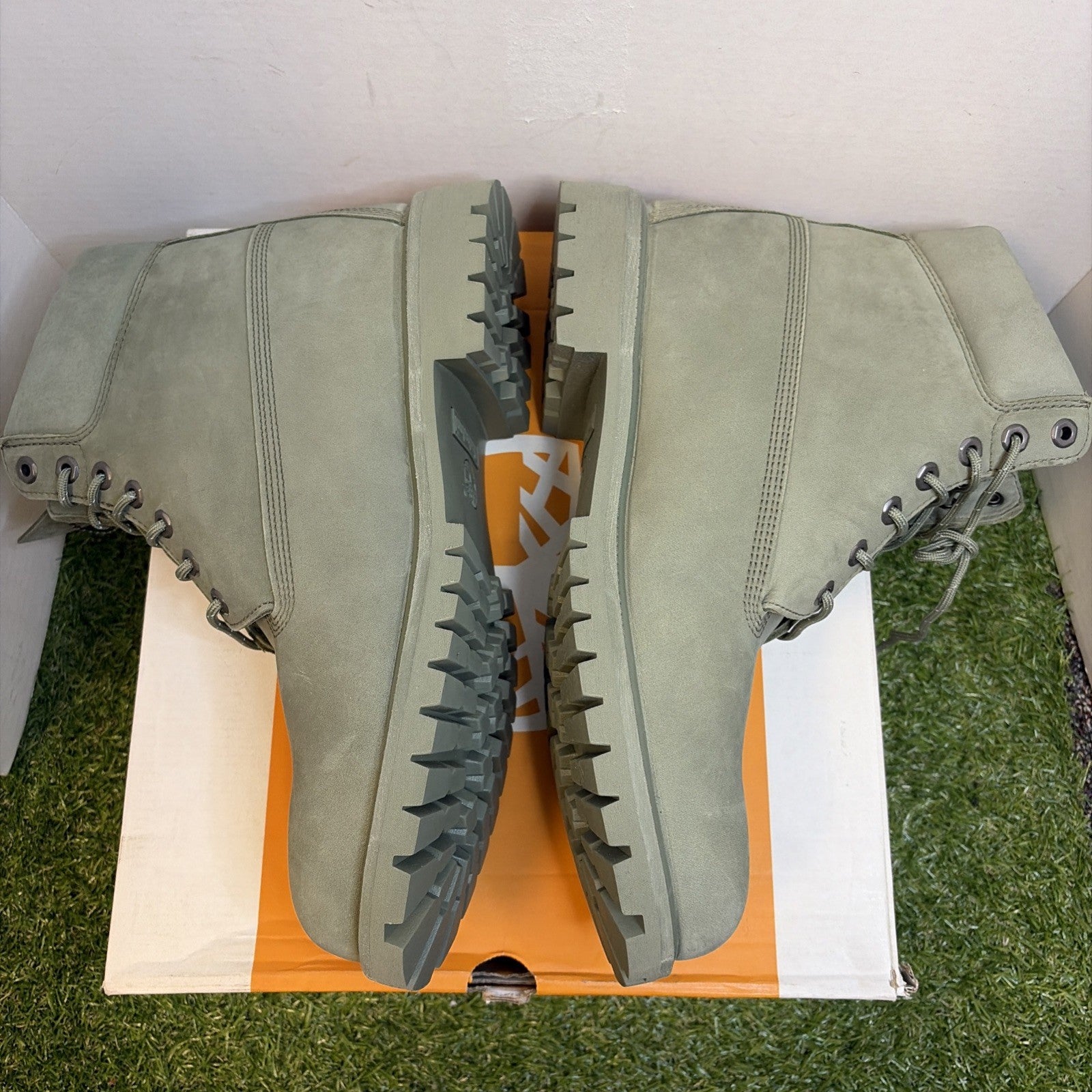 Timberland Premium Waterproof Boot Dark Green NUBUCK   Size 13  Tb0A5PD4 9912