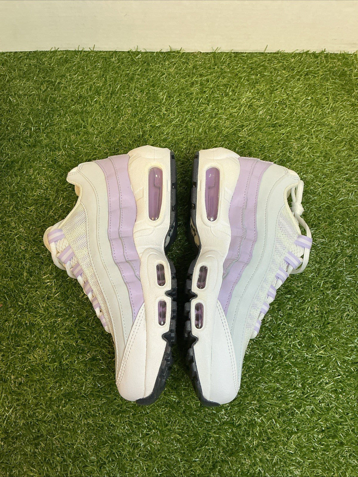 Size 6y Nike Air Max 95 Recraft(GS) White/Metallic Silver CJ3906-1081