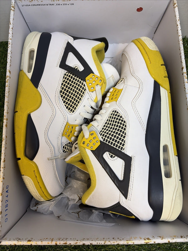 Air Jordan 4 Retro 'Vivid Sulfur' AQ9129-101 size 11 Women / 9.5 Men0