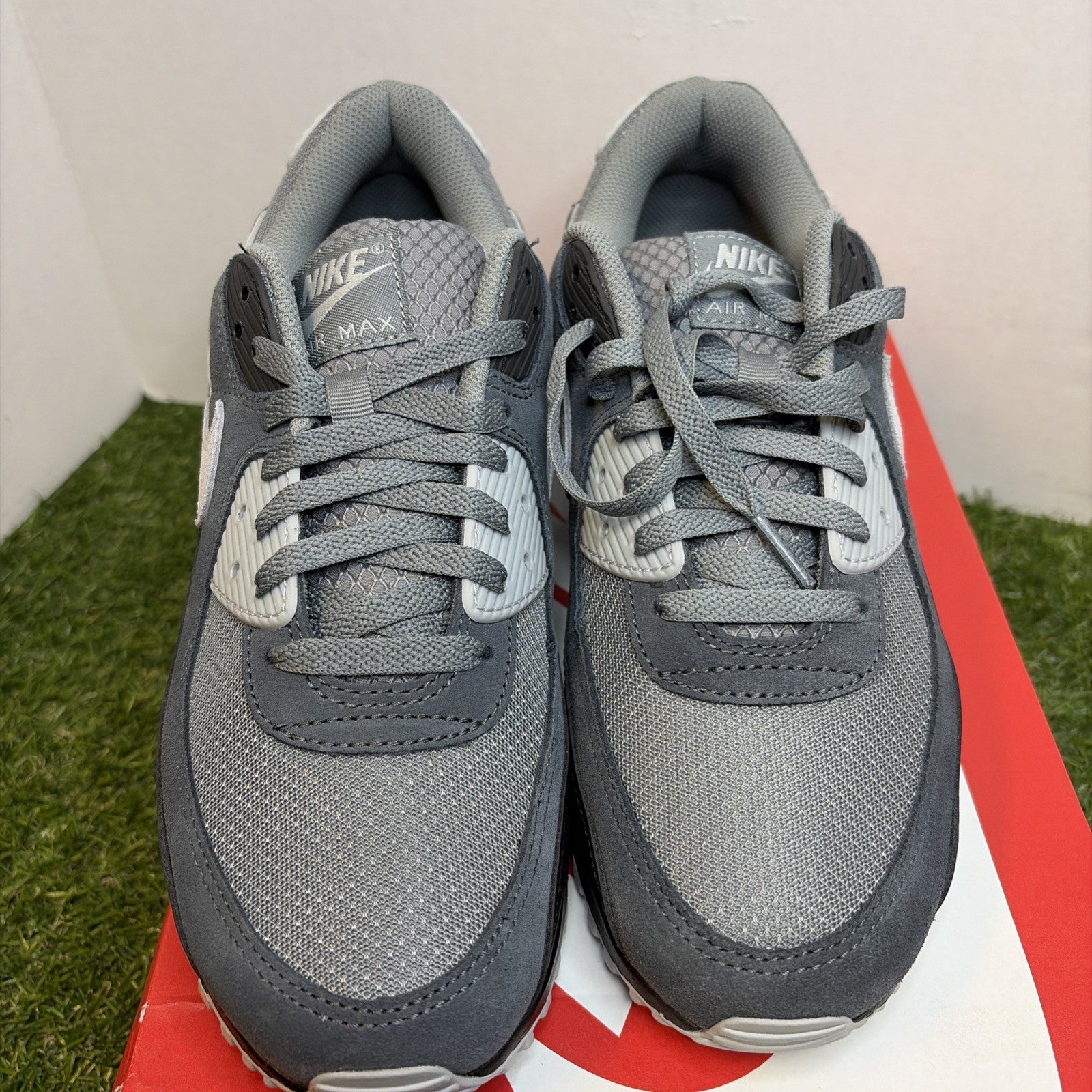 Nike Air Max 90 Smoke Grey Photon Dust Black DM0029-020 Size 9.51