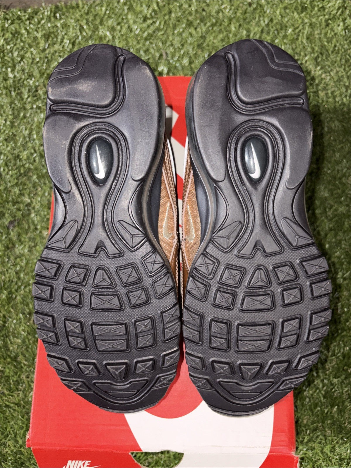 Size 6.5   Nike Air Max 97 Copper W4
