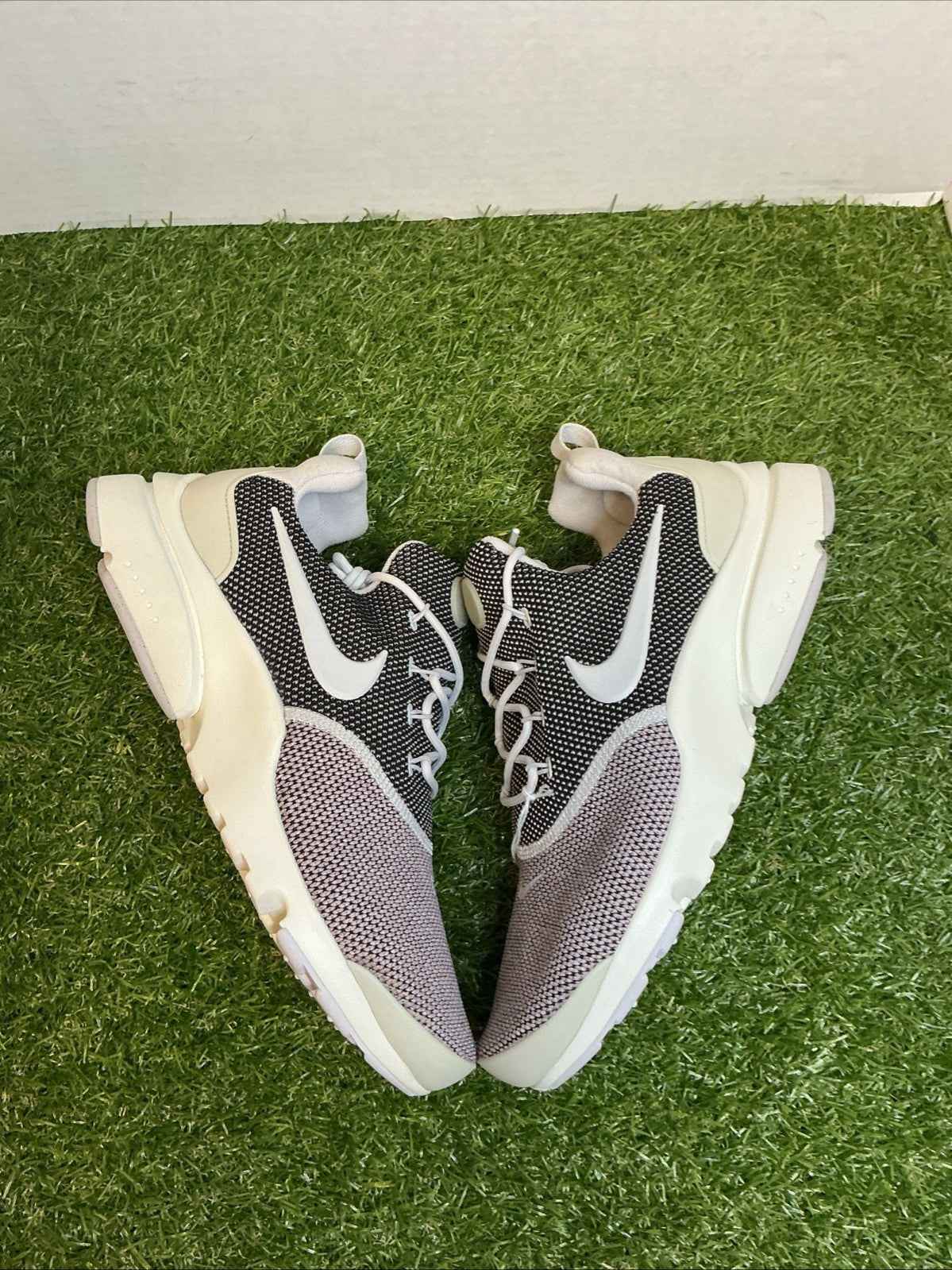 Size 9.5w - Nike Presto Fly SE Vast Grey W 910570-0050
