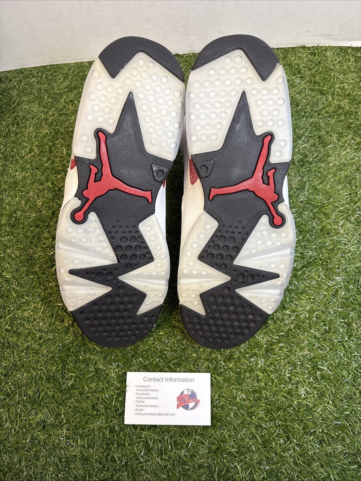 Size 9.5 - Jordan 6 White and University Red 20224