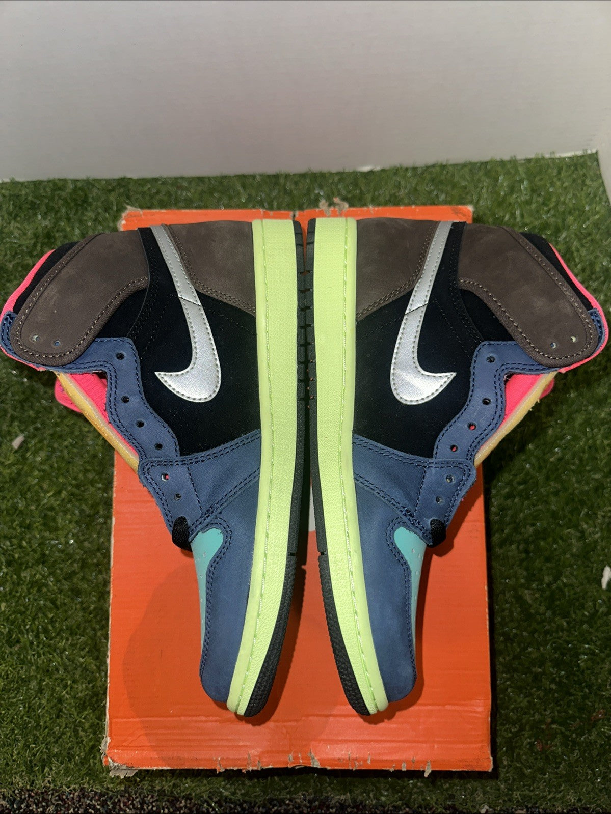 Size 7.5 - Jordan 1 Retro High Tokyo Bio Hack2