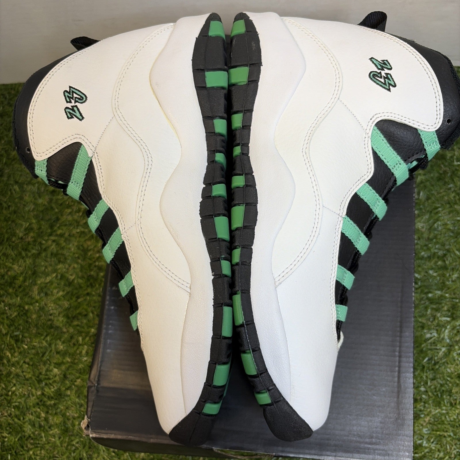 8.5M/10W - Jordan 10 Retro Verde (GS)3
