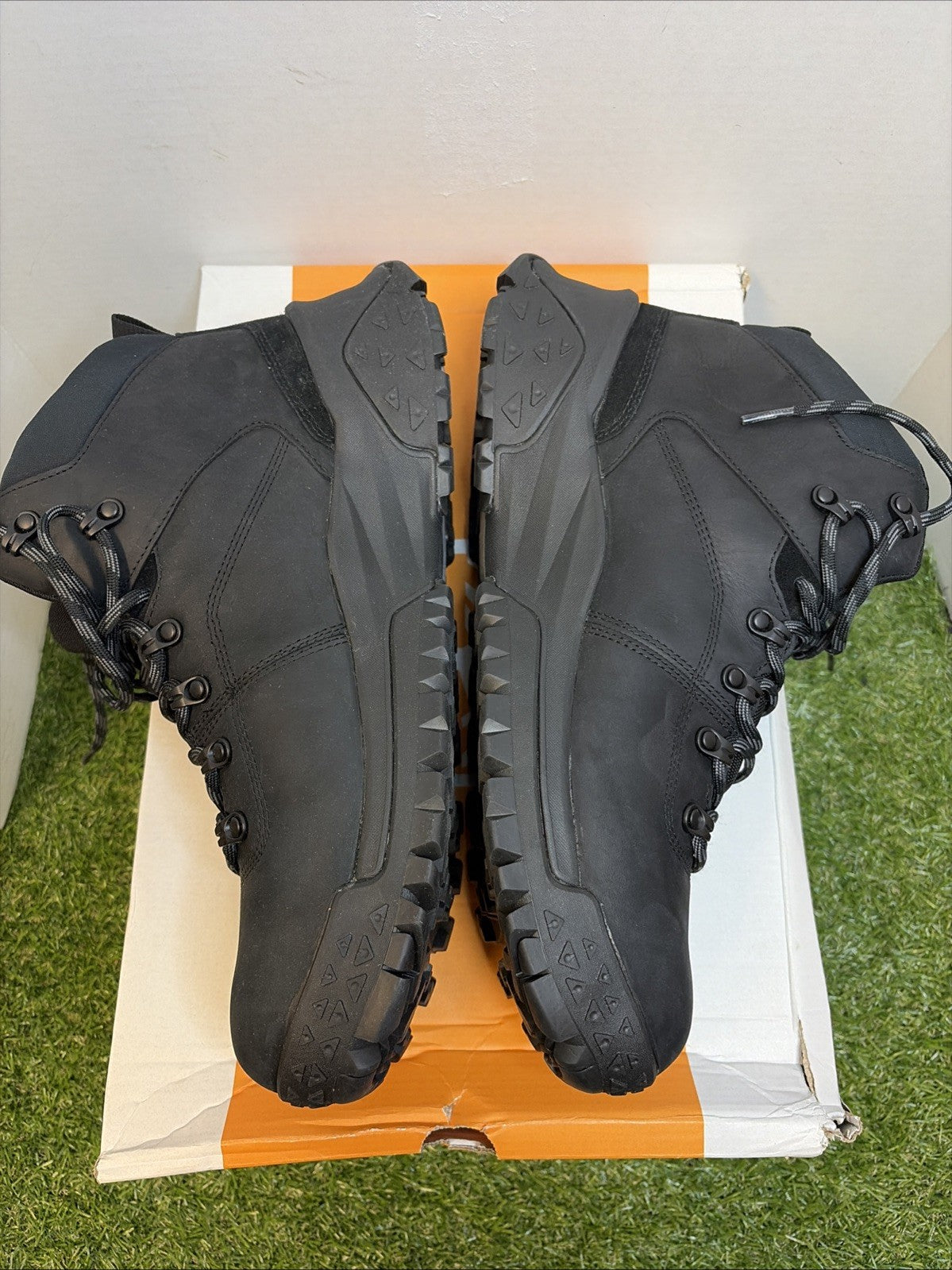 "NEW" Timberland Men's Motion Scramble Mid Waterproof Boot Size 13 US2