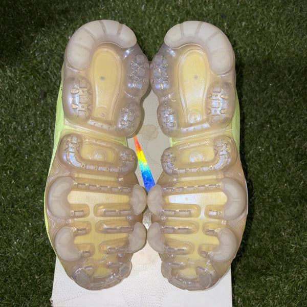 Size 7.5   Nike Air VaporMax 2019 SE Luminous Green W4
