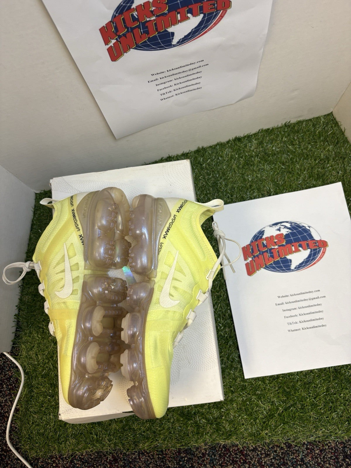 Nike Air Vapor max SE Women’s SE   Size 8.52