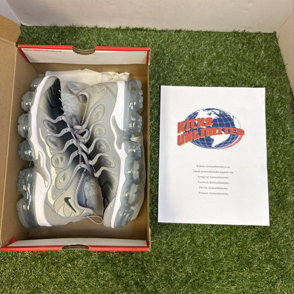 Size 8   Nike Air VaporMax Plus Silver Gradient0