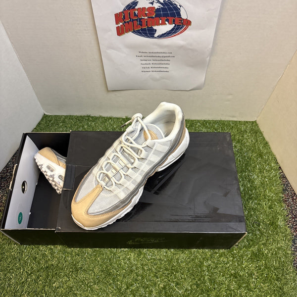Size 8   Nike Air Max 95 SE Pure Platinum W5