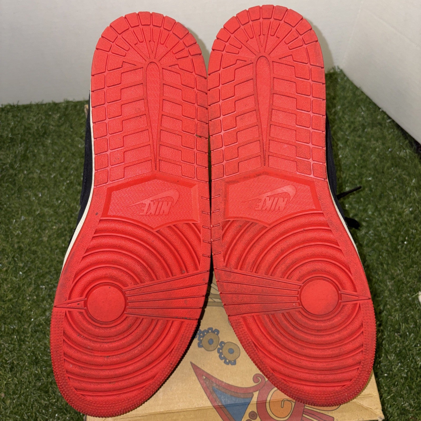 Size 13 - Air Jordan 1 SE Mid SiEMPRE Familia4