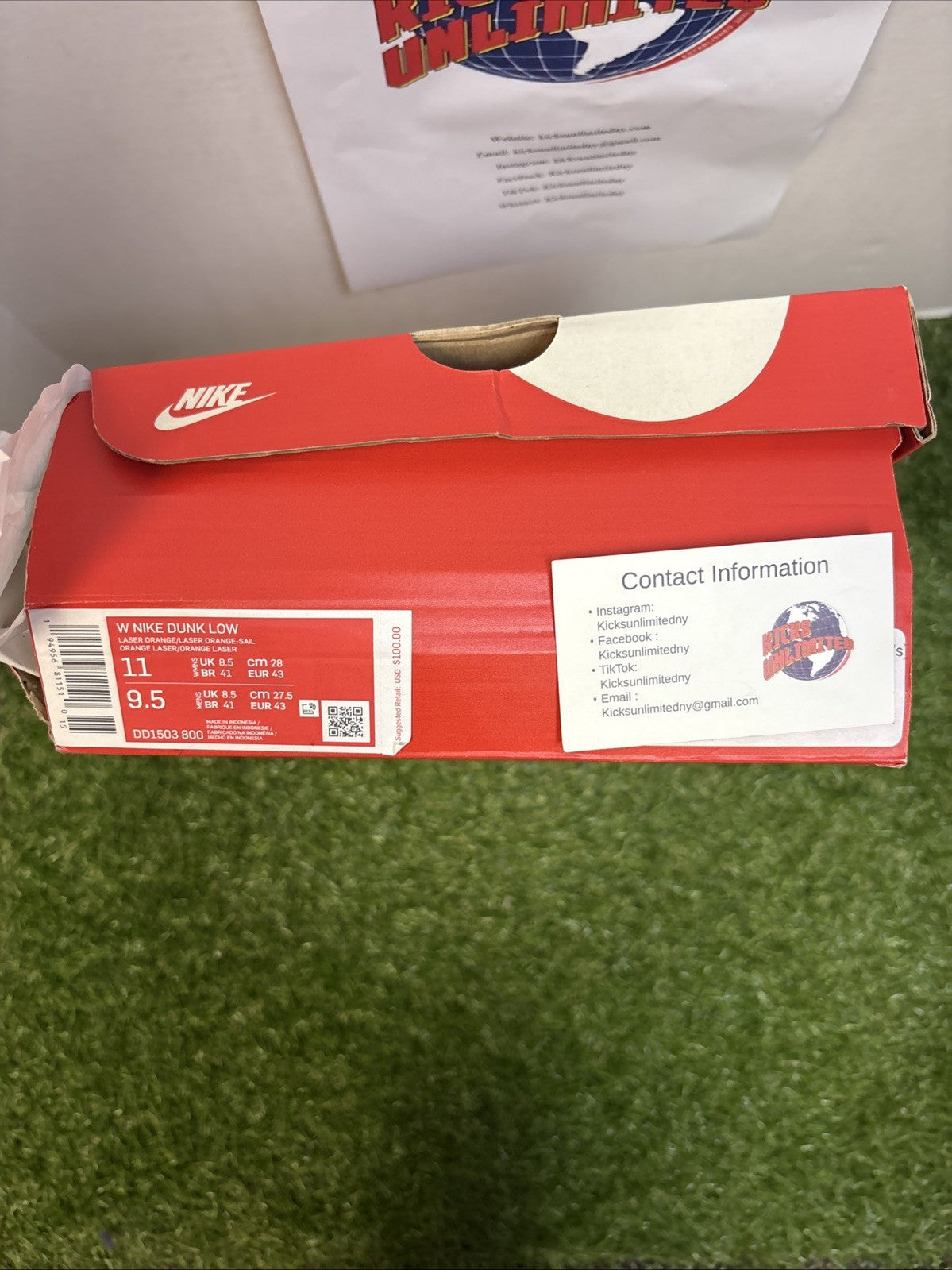 Size 11 W  Nike Dunk Low Laser Orange W6