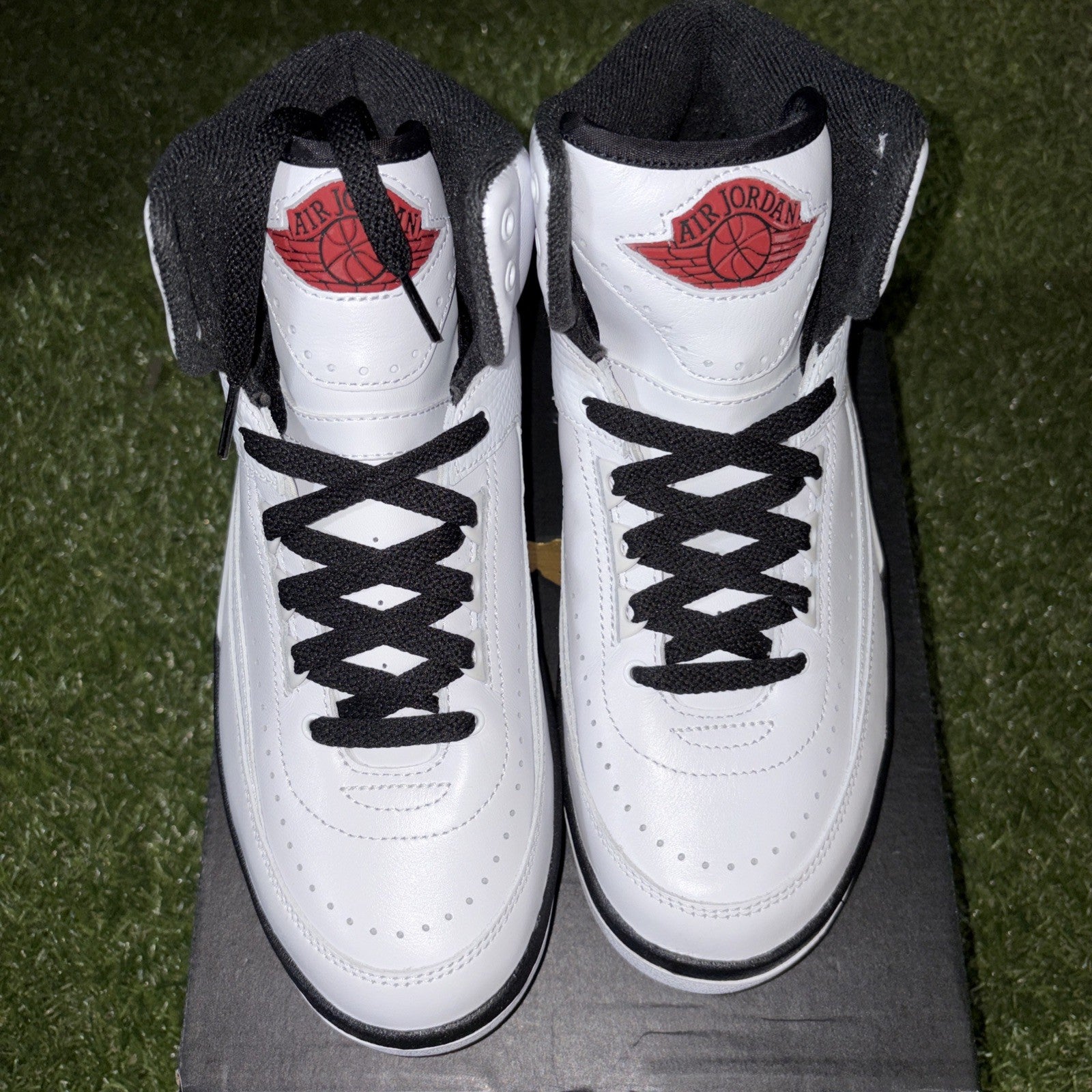 Size 6.5 Y   Jordan 2 Retro Mid Chicago1
