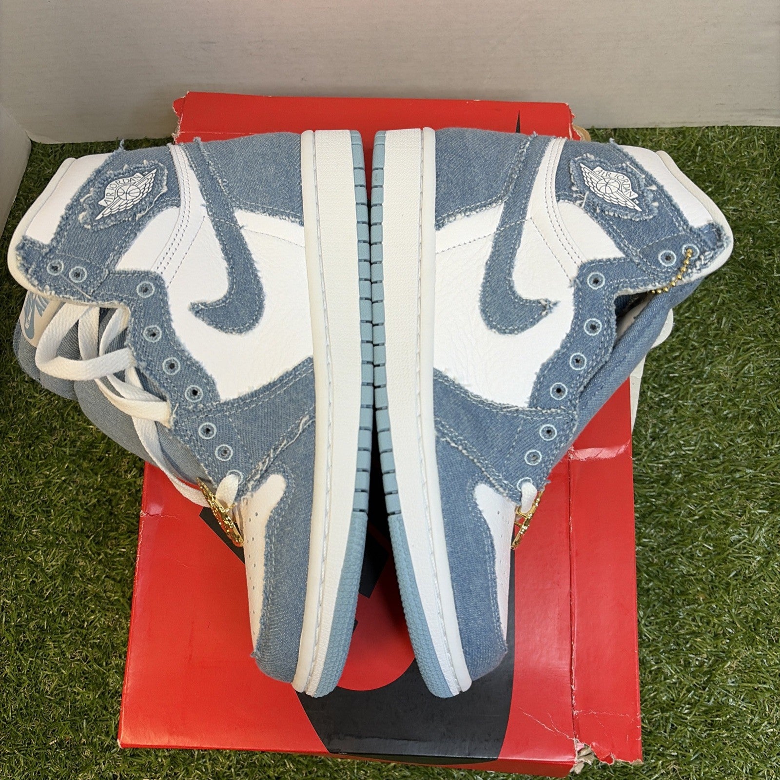 Jordan Air Jordan 1 Retro High OG Denim 2022 Women's US 7W DM9036-1043