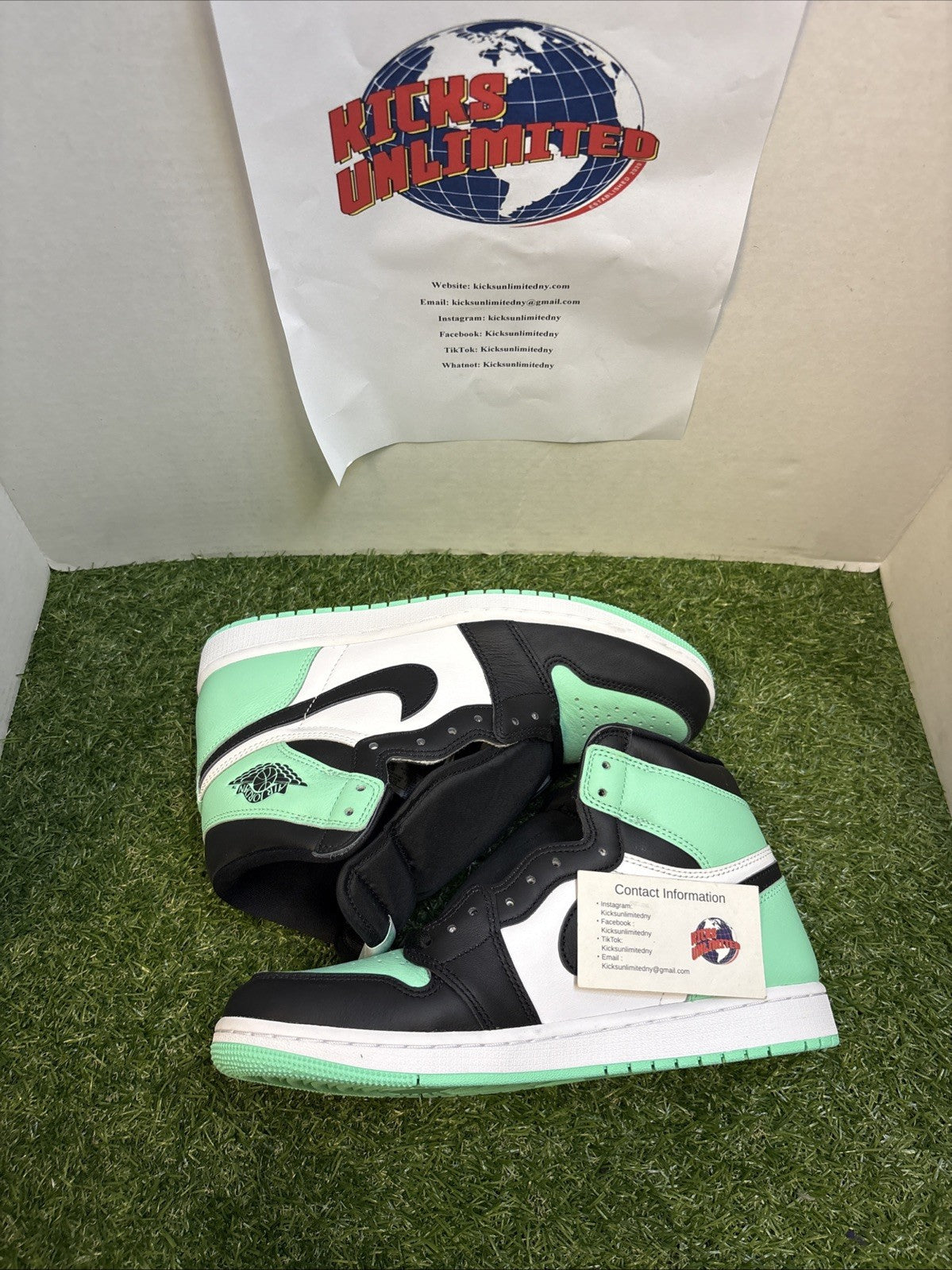 Size 9.5 - Air Jordan 1 Retro OG High Green Glow0