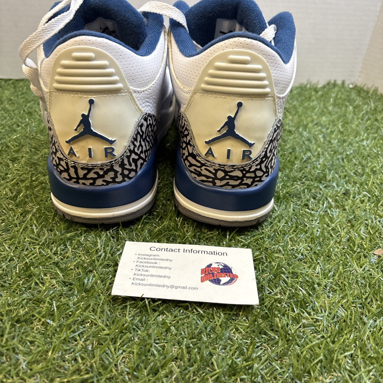 Air Jordan 3 Retro True blue Size 8.5 (2011) 136064 1041