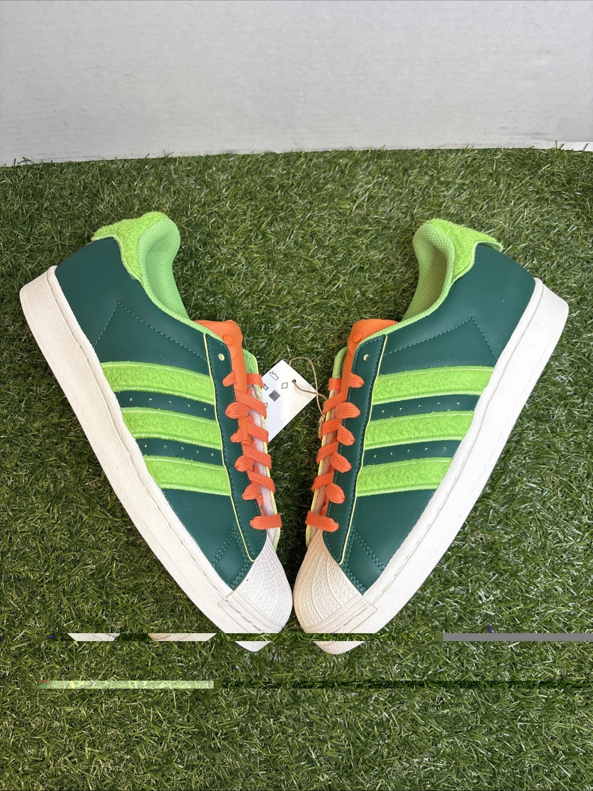 Size 8.5 - South Park x adidas Superstar Kyle0