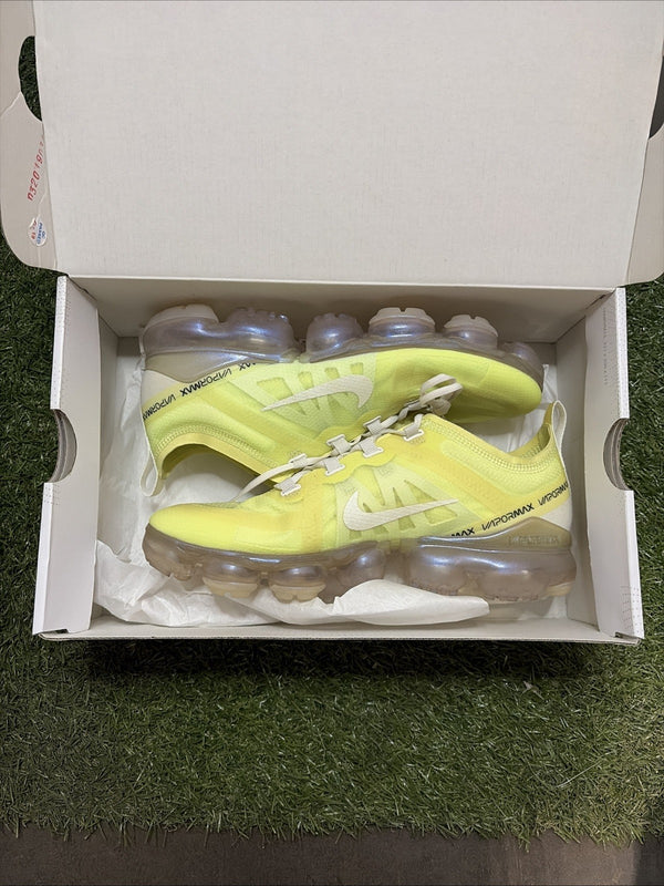 Nike Air VaporMax 2019 SE Womens Size 8.5WYellow Athletic Running Shoes Sneakers0