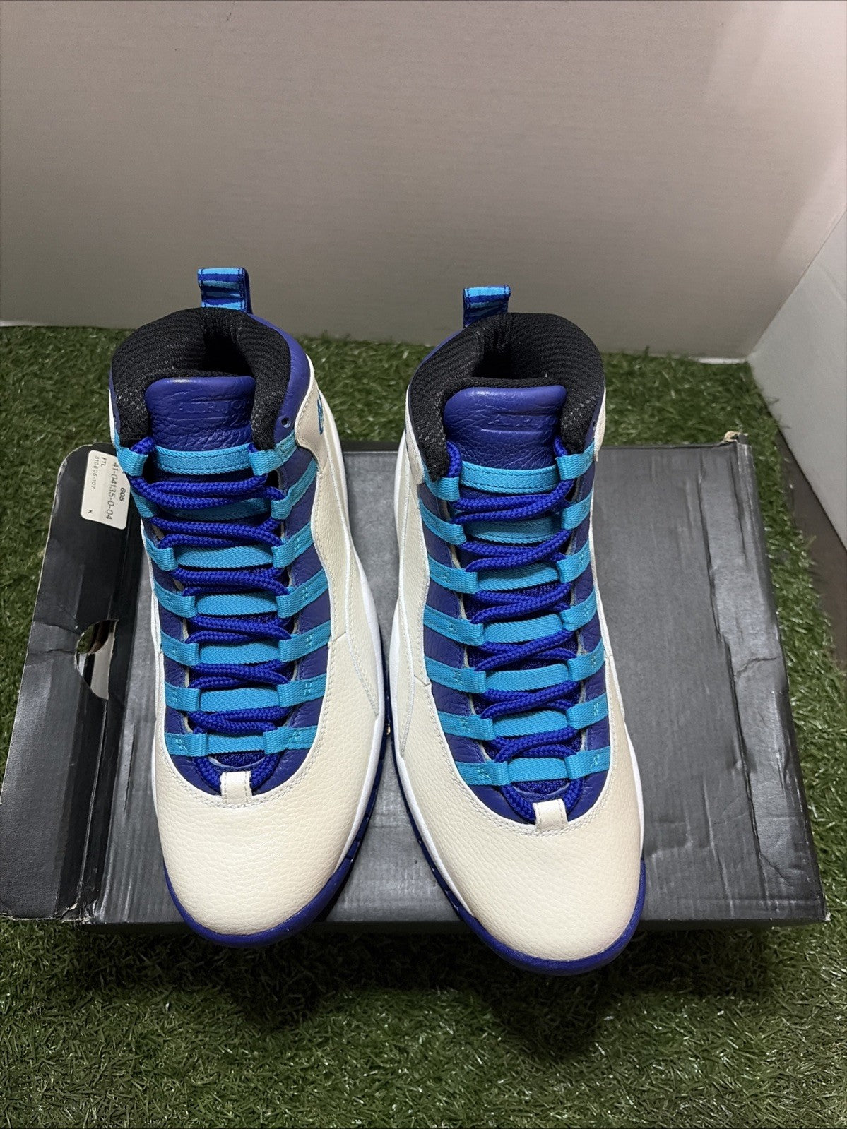 Size 8.5 - Air Jordan 10 Retro Charlotte Hornets3