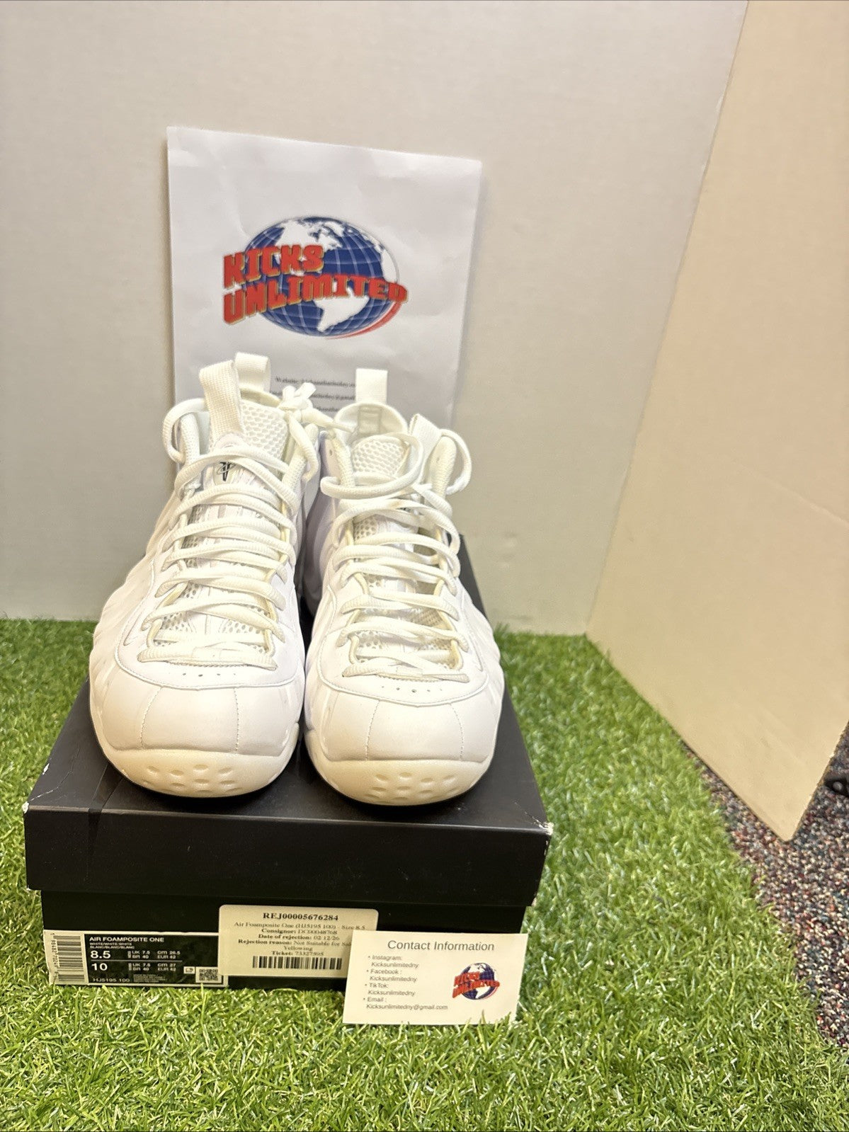 Size 8.5   Nike Air Foamposite One Triple White3