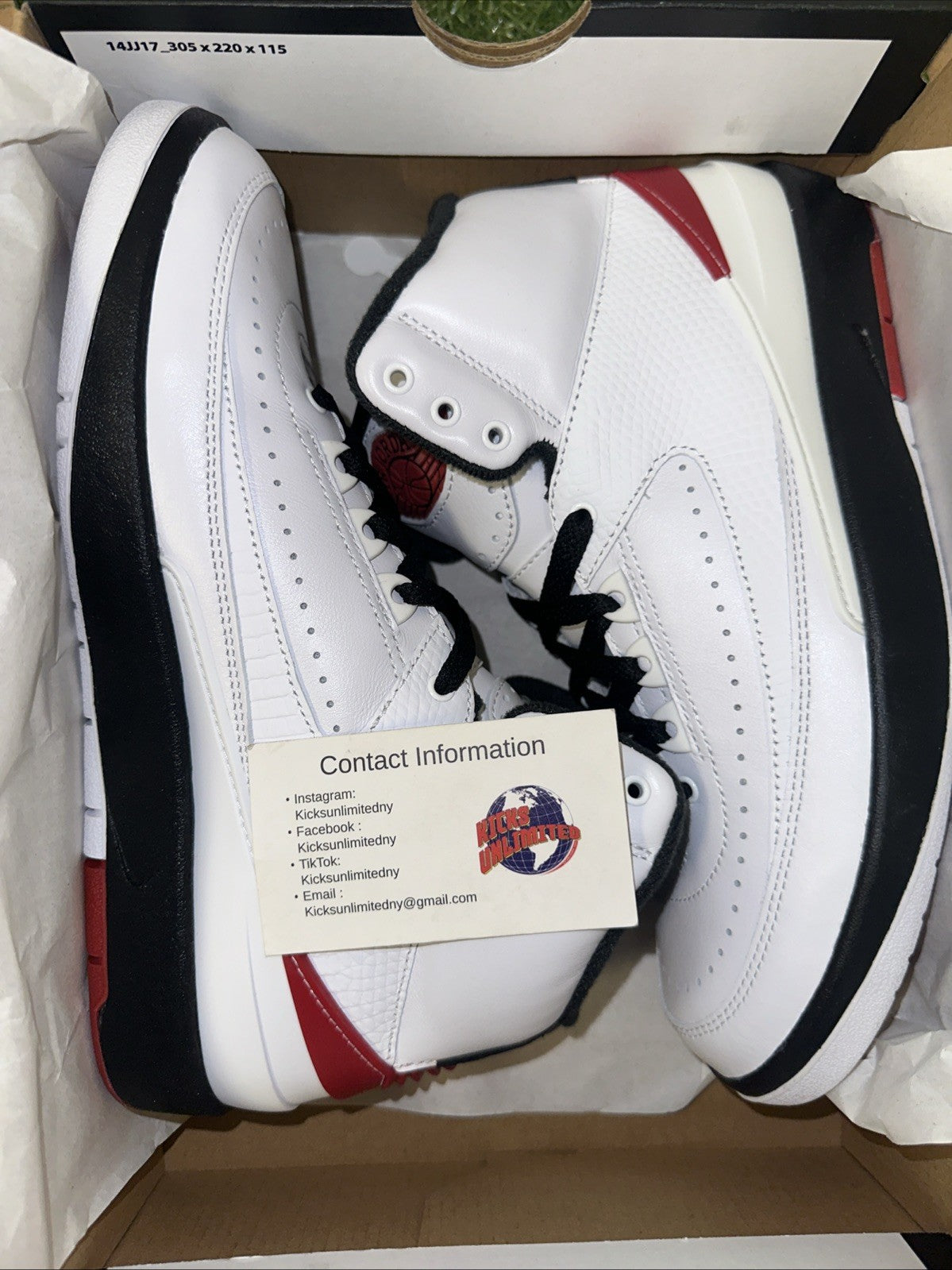 Size 6.5 (GS) - Jordan 2 Retro 2022 Mid Chicago0