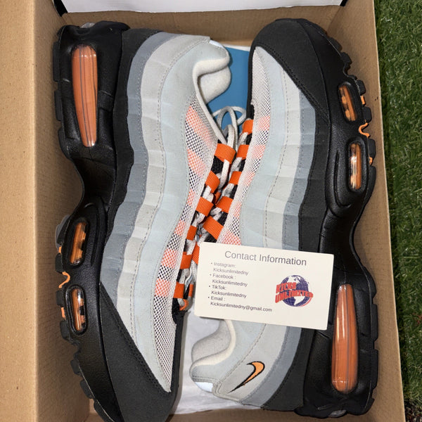 Nike Air Max 95 OG Bright Mandarin Orange0