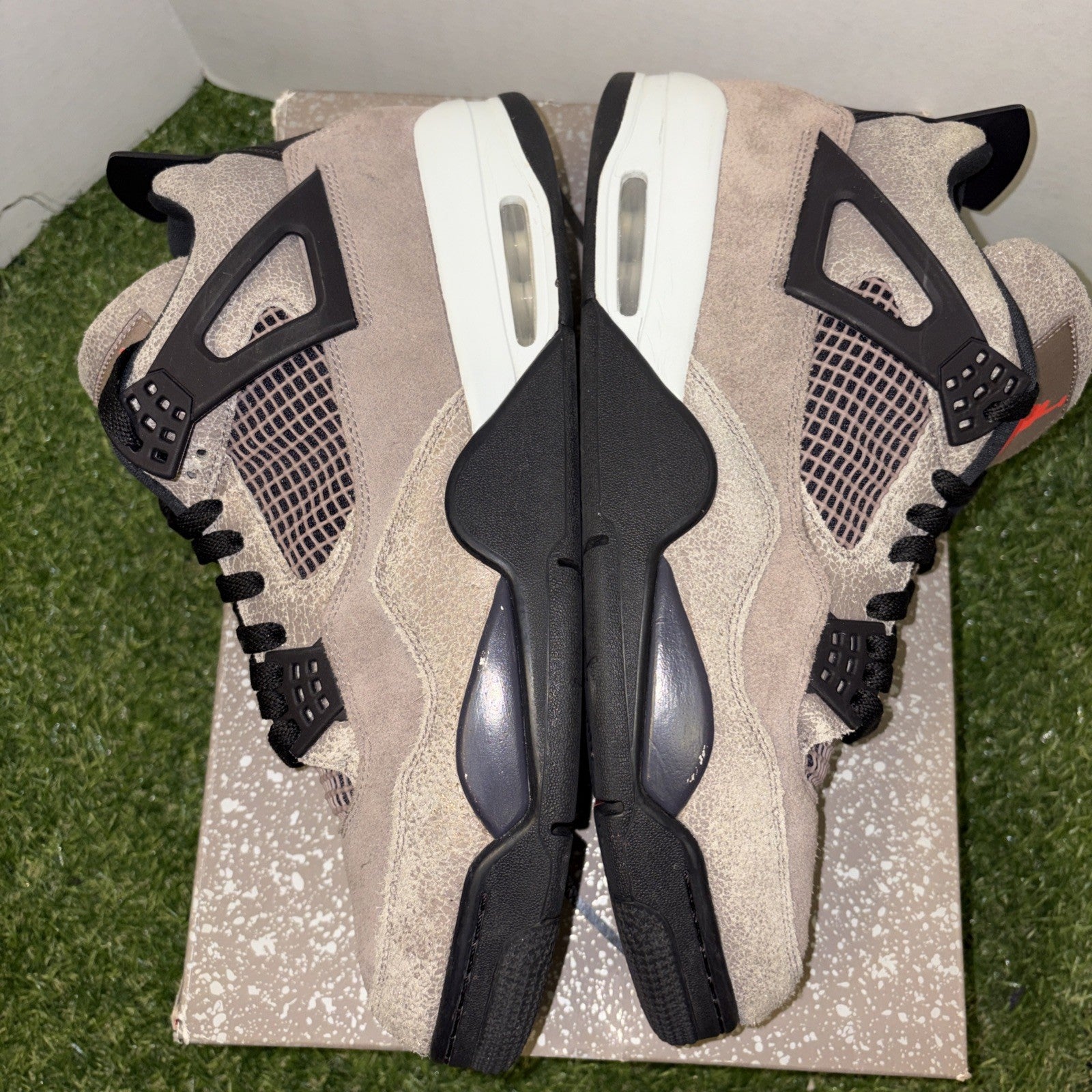 Size 13   Jordan 4 Retro Mid Taupe Haze3
