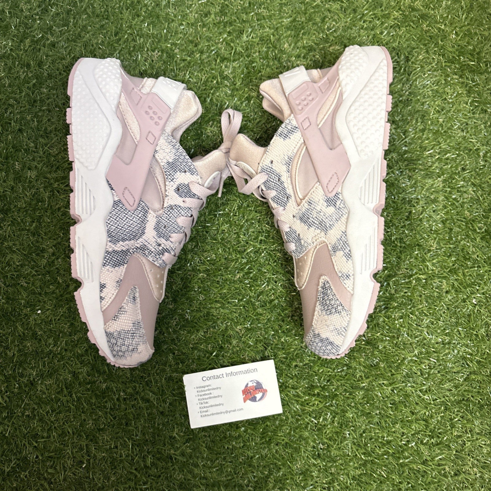 Size 10   Nike Air Huarache Run Premium Particle Rose W1