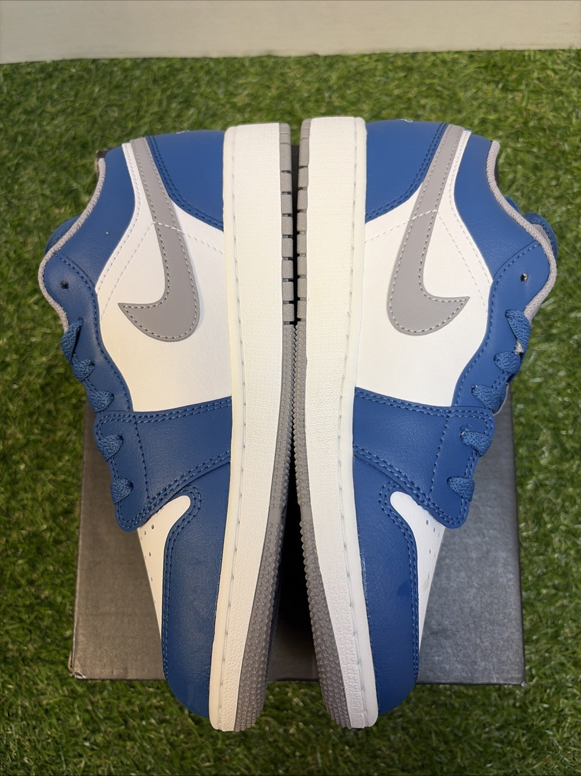 Size 5.5y - Jordan 1 Low True Blue Cement2