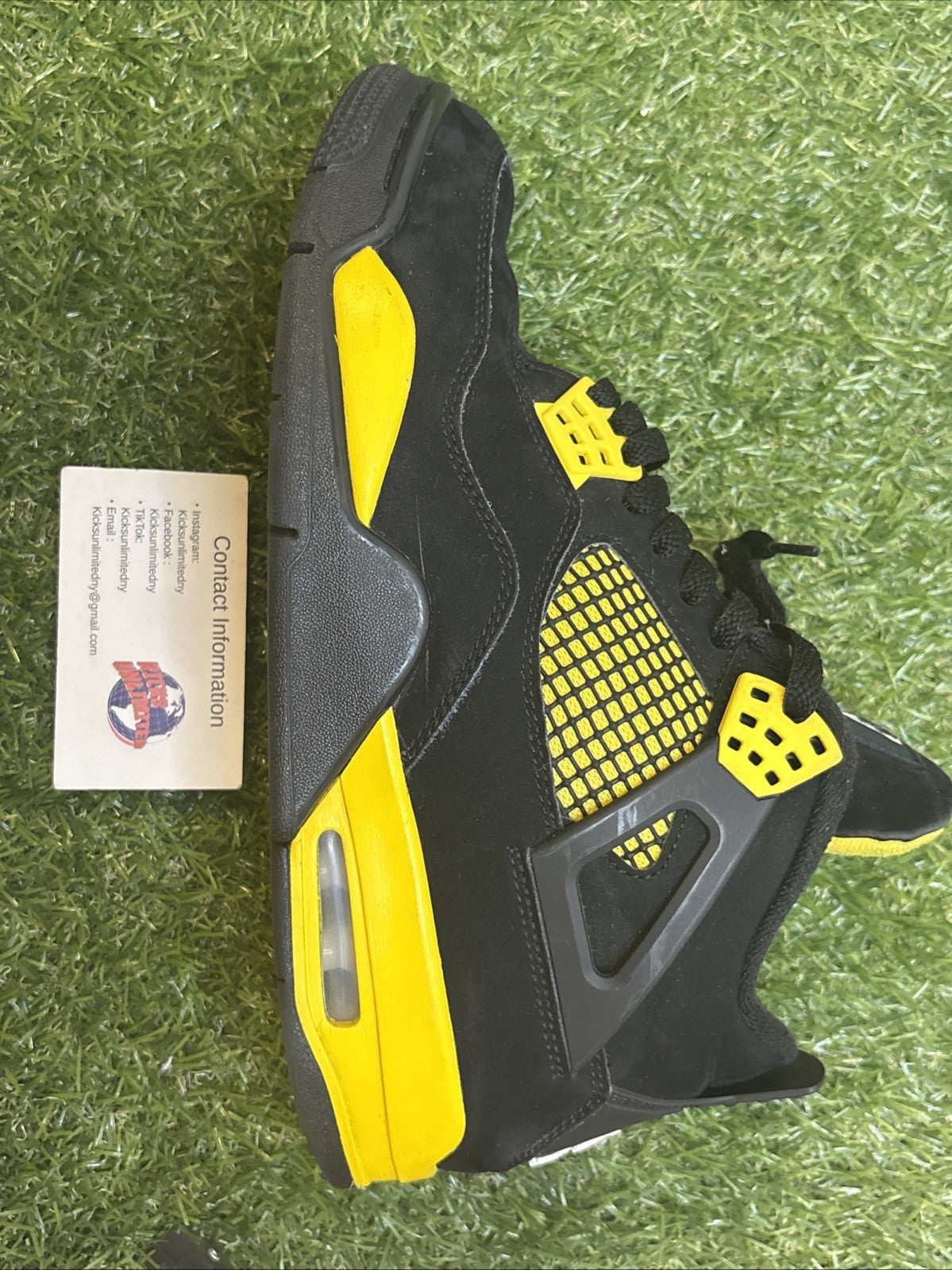 Size 8.5   Jordan 4 Retro Mid Thunder7