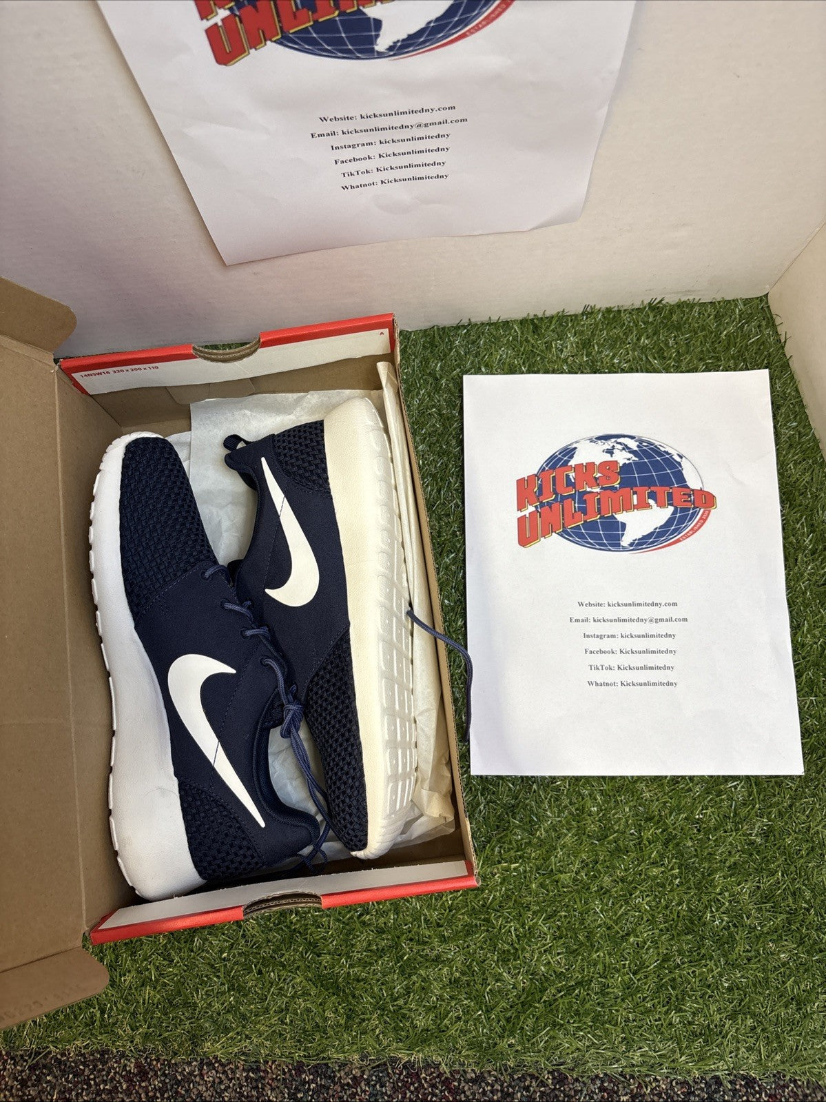 Size 8   Nike Roshe One SE Obsidian Sail1