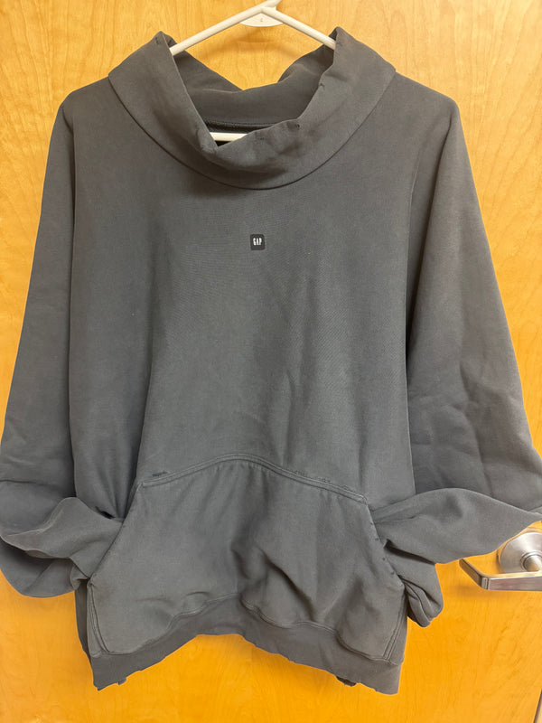 YZY x GAP Pullover Crewneck